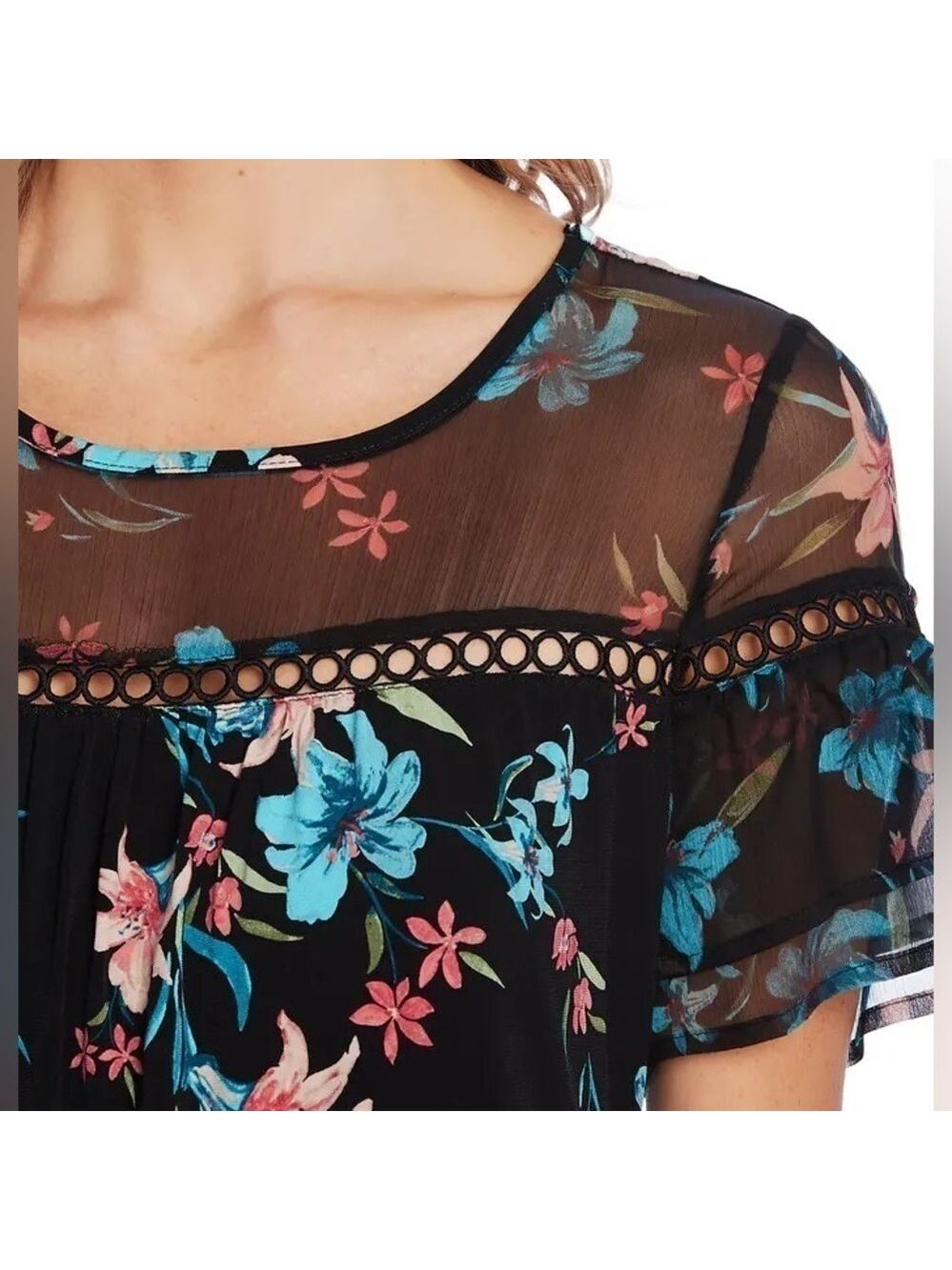CeCe Expressive Lillies Ruffle Sleeve Mixed Media Minidress NWOT - Picture 3 of 8